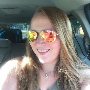 Meet your Posher, Krystle